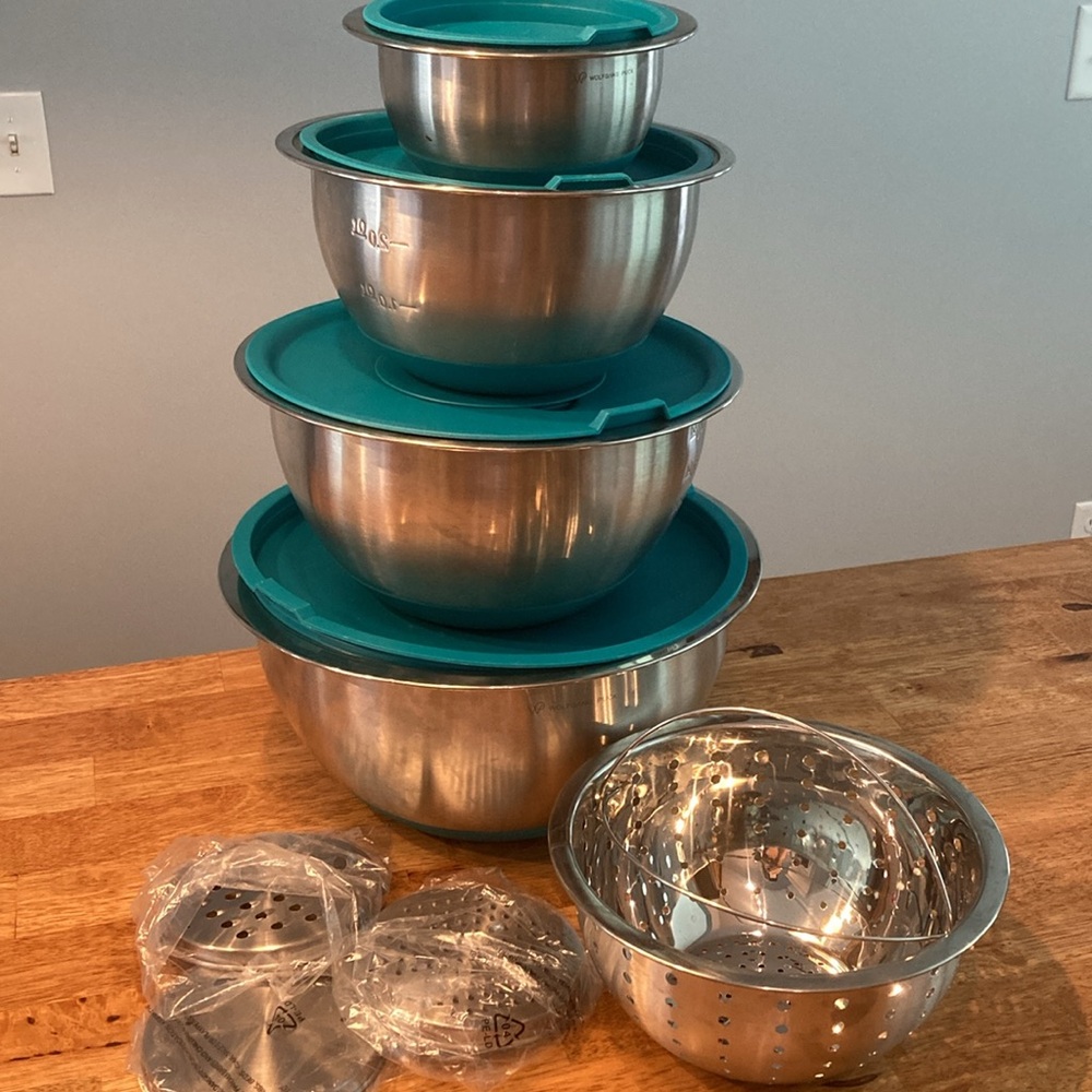 Wolfgang Puck Nesting Mixing Bowl Set - Picture 2 of 14